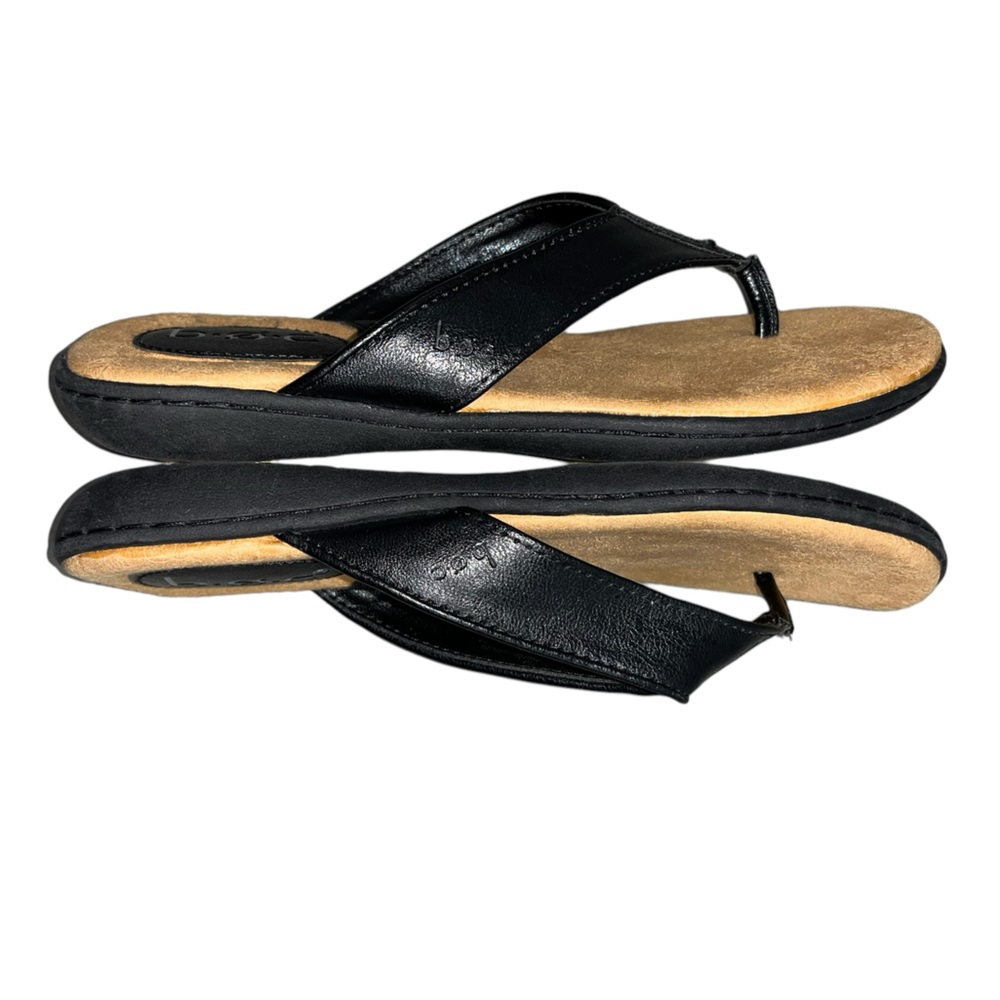 b.o.c. Aimee Flip Flop Sandal in Black- Like New